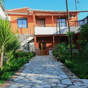 kaloshi-villa.albaniahotels.org/